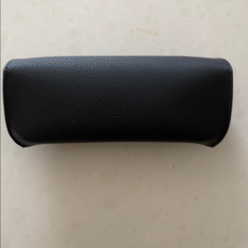 Ray-Ban case only - Picture 2 of 3